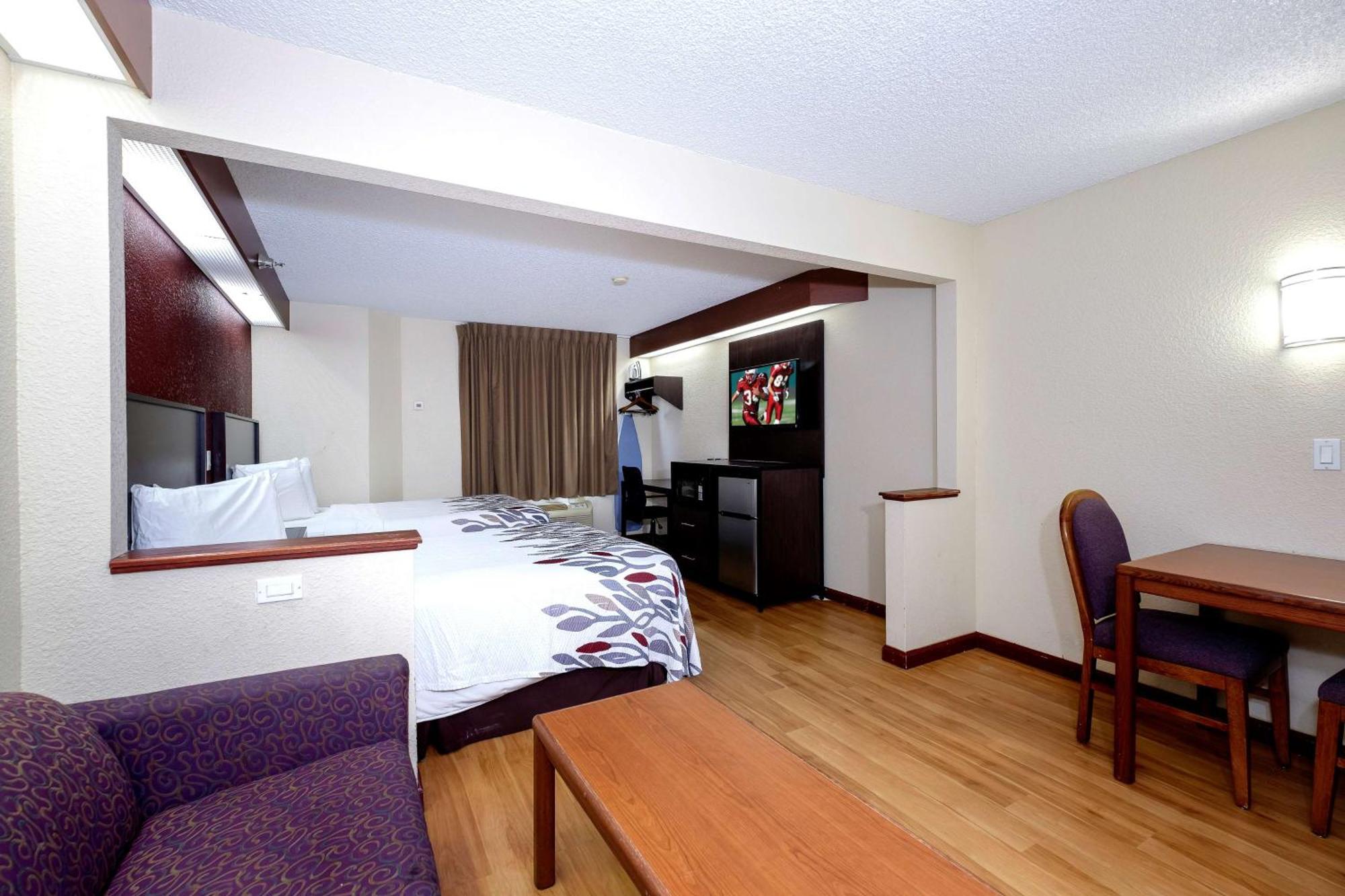 Chesapeake Inn And Suites Lexington Park Patuxent River Naval Air Station California Exterior foto