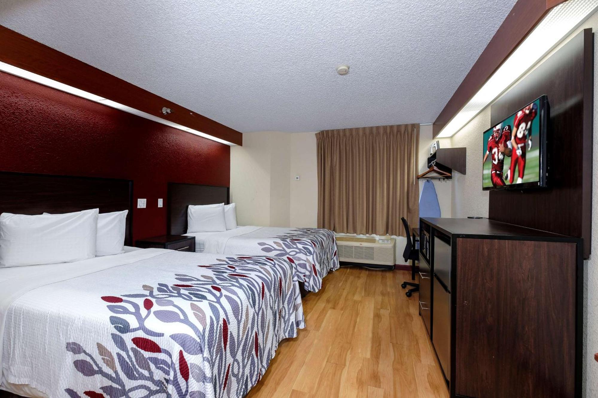 Chesapeake Inn And Suites Lexington Park Patuxent River Naval Air Station California Exterior foto