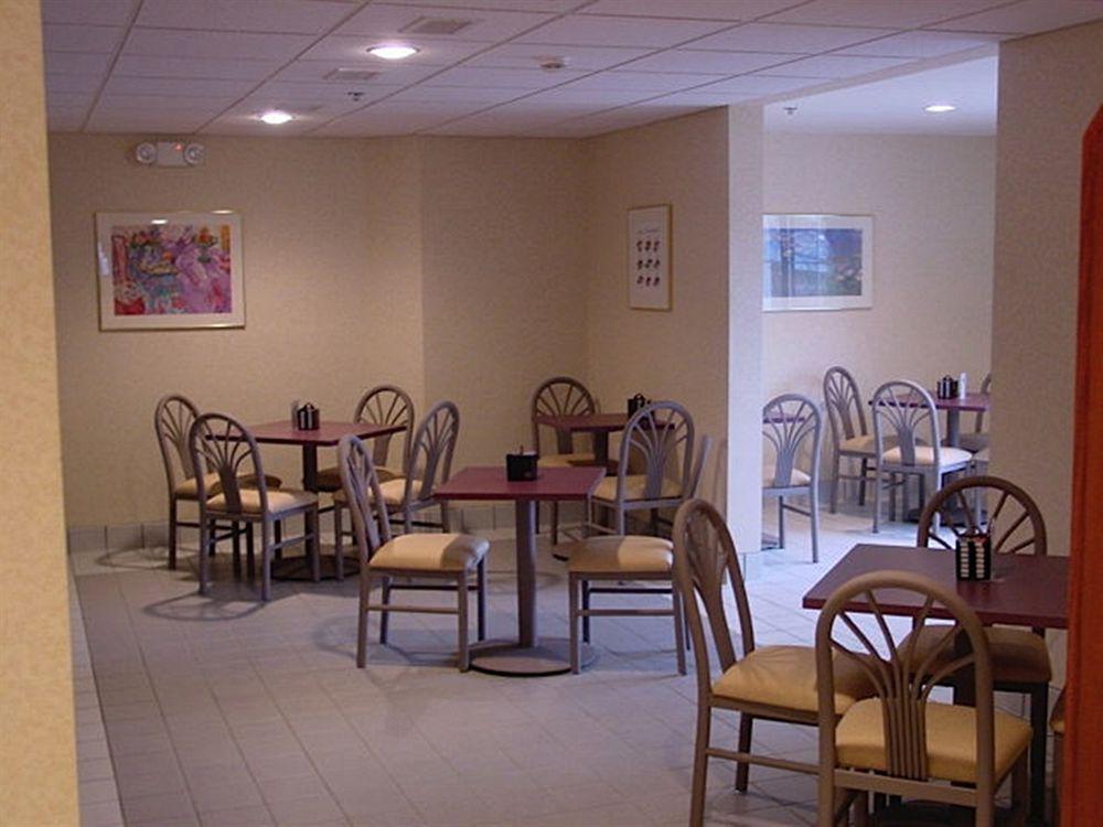 Chesapeake Inn And Suites Lexington Park Patuxent River Naval Air Station California Exterior foto