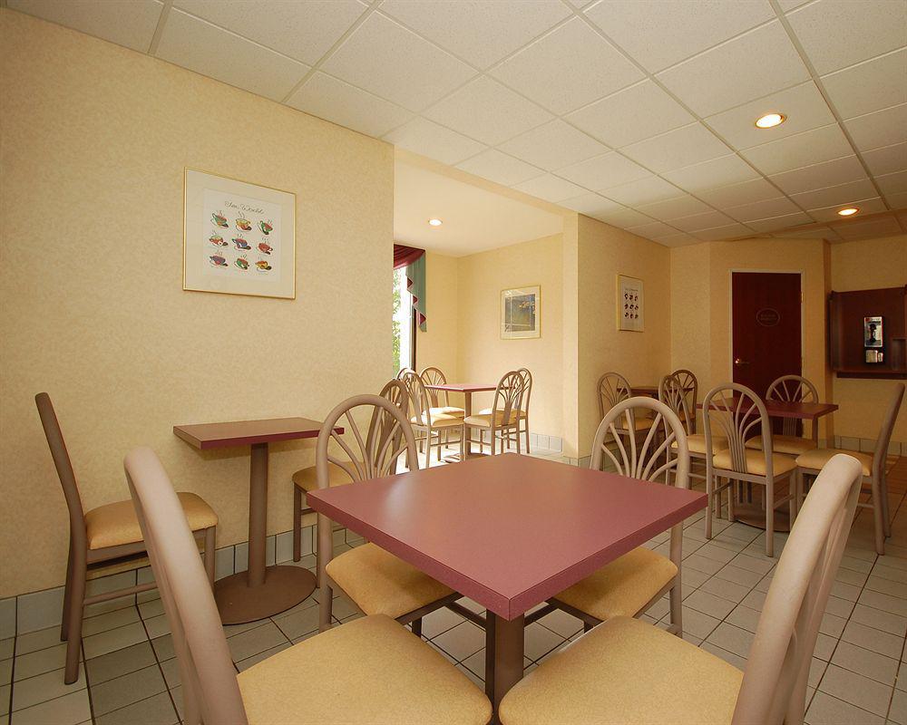 Chesapeake Inn And Suites Lexington Park Patuxent River Naval Air Station California Restaurante foto